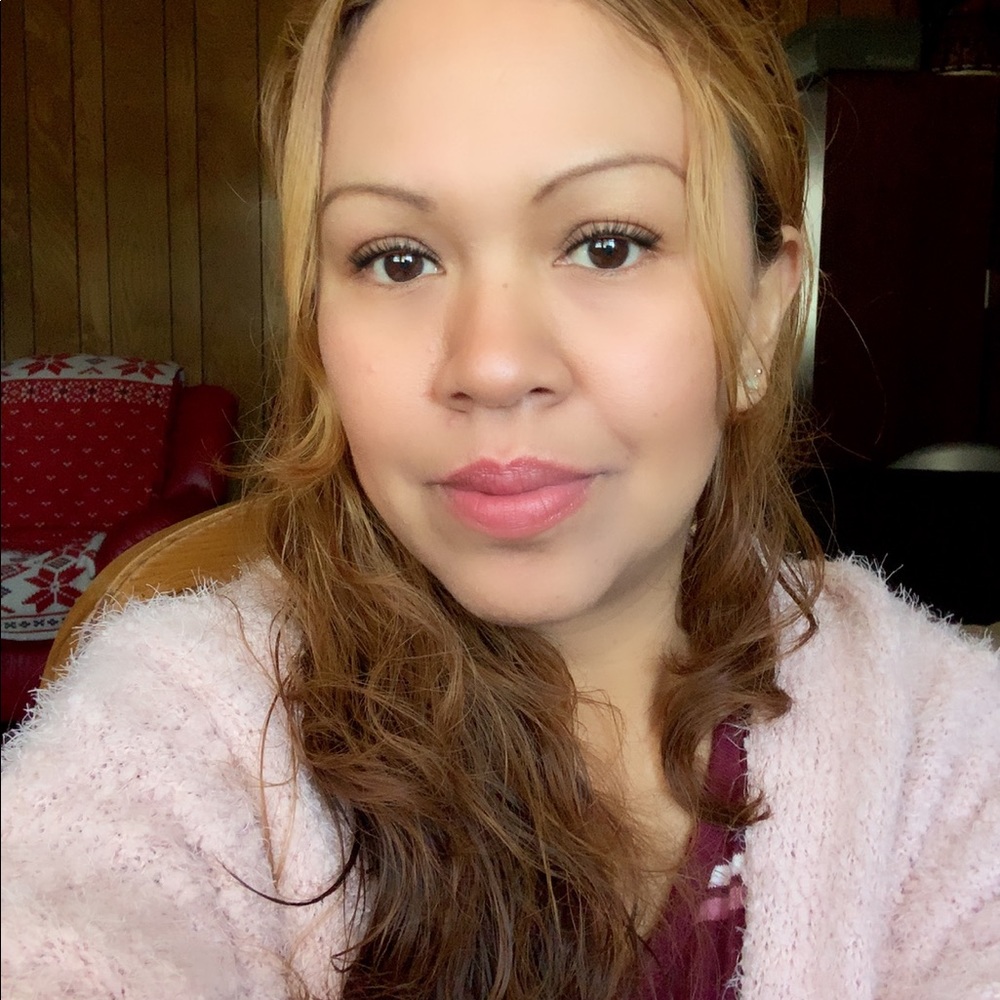 Meet your Posher, Huri
